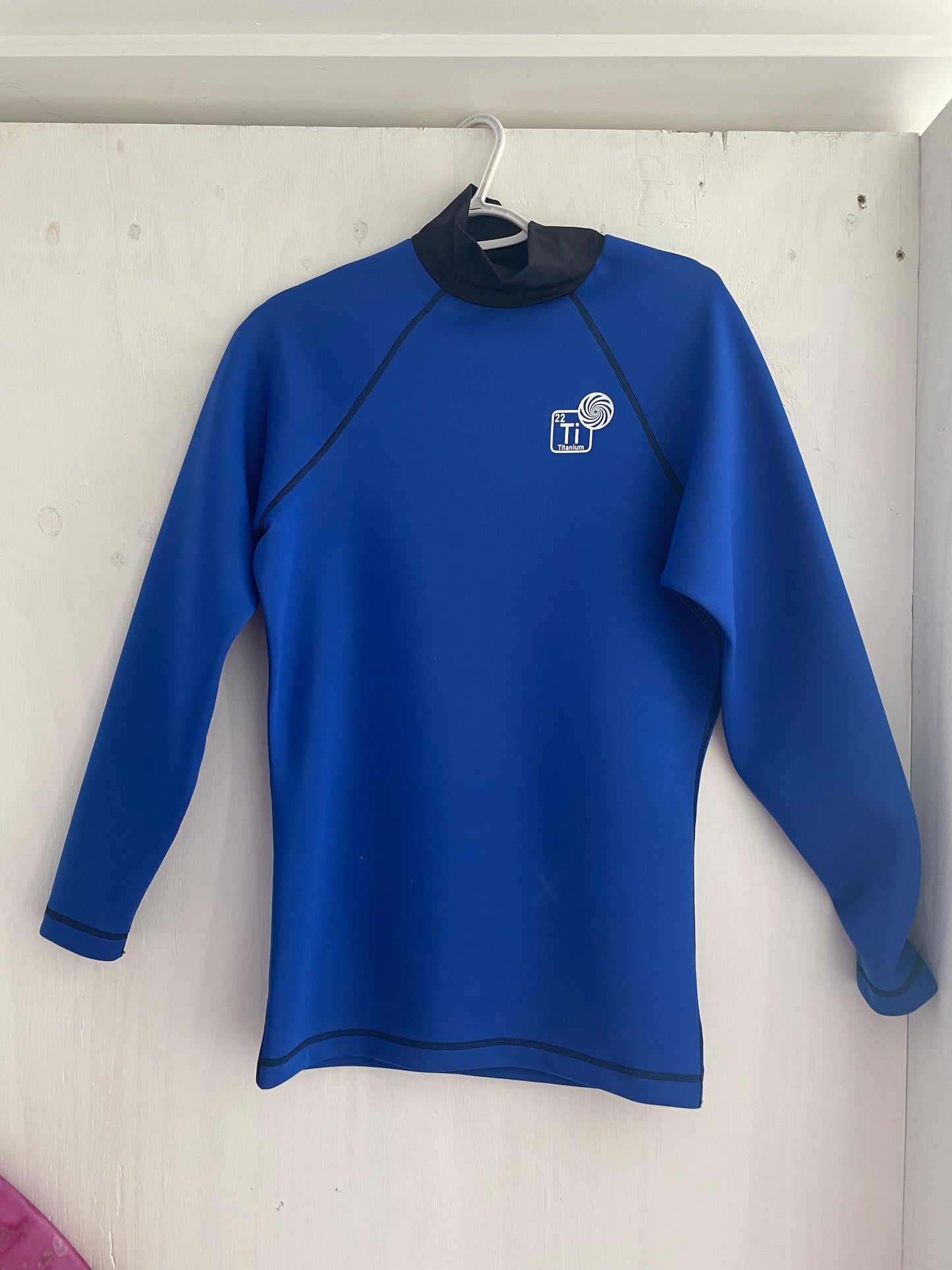 Mens and Womens Titanium Vest