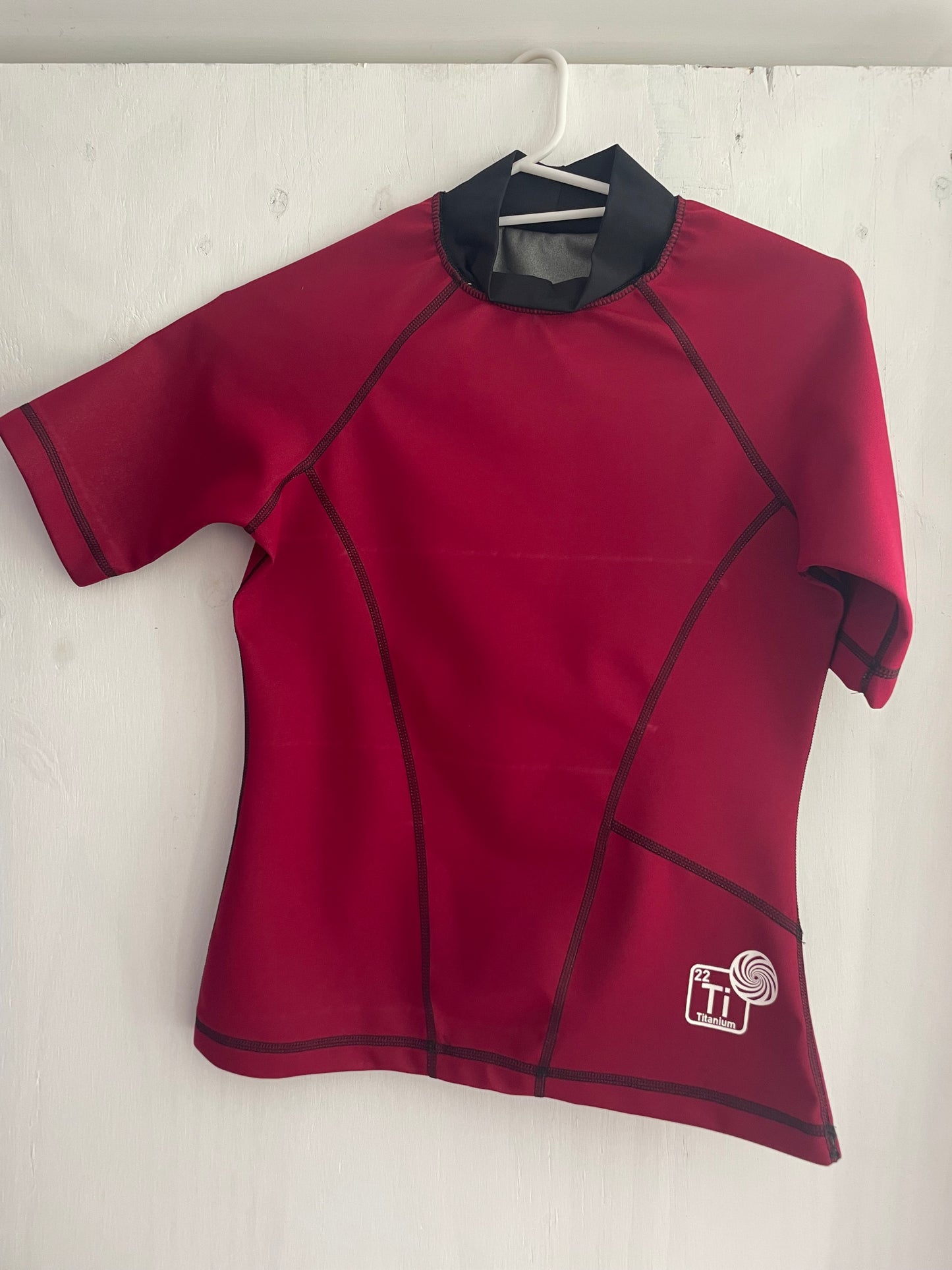 Mens and Womens Titanium Vest